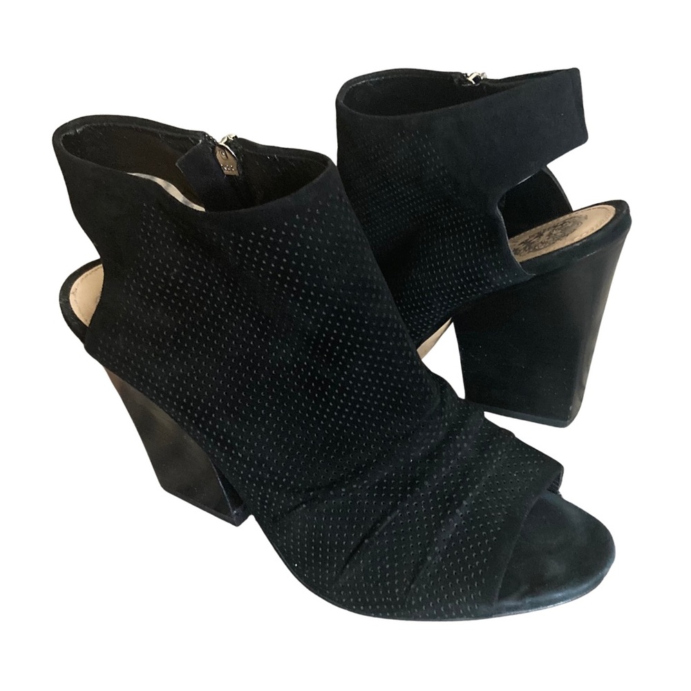 Vince Camuto Kentvi Perforated Suede Peep Toe Ankle Bootie Size 8.5